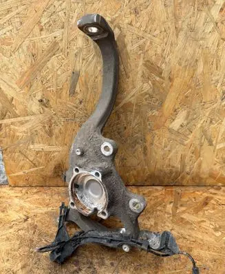 Mercedes-Benz E W213 Front wheel hub A2133324700