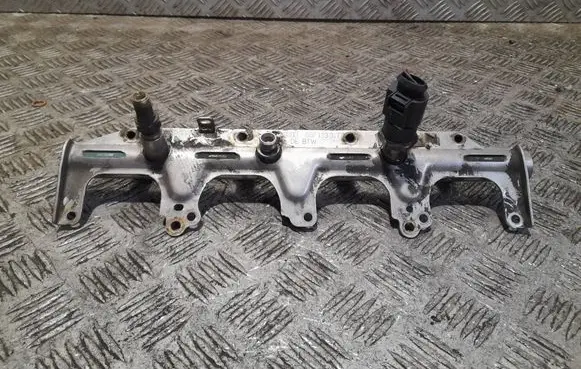 Audi A4 S4 B7 8E 8H Fuel main line pipe 06F133317G 2900902989