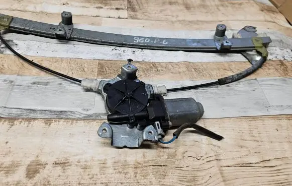 Front door window regulator with motor