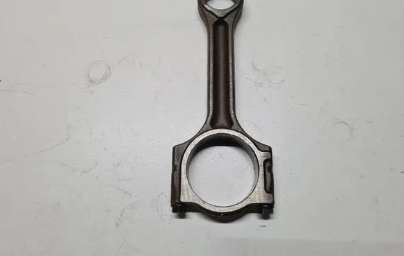 Renault Master III Connecting rod/conrod 121004942R 121009949R