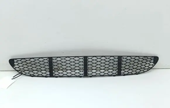 Mercedes-Benz E W211 Front bumper lower grill A2118850053