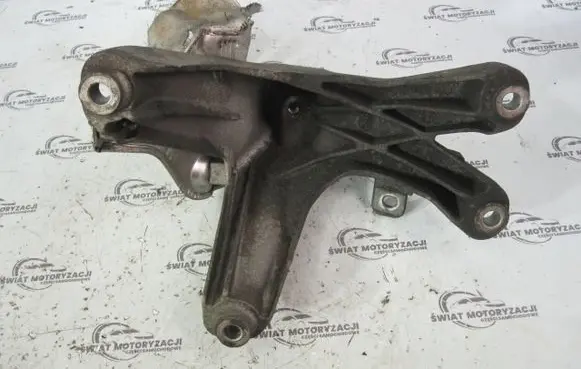 Audi A4 S4 B8 8K Engine mount bracket