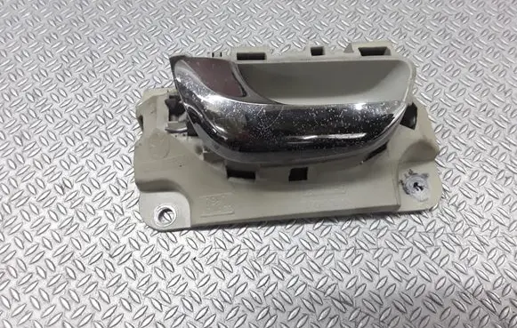 Volvo S80 Front door interior handle 09170045