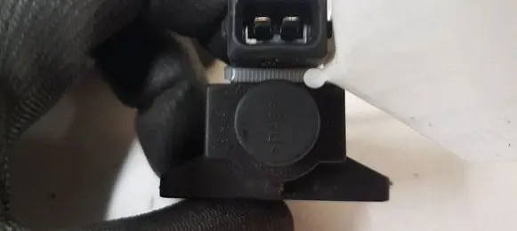Volvo S60 Turbo solenoid valve 70261300 31219977