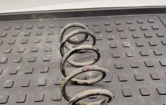 Audi A6 S6 C7 4G Front coil spring