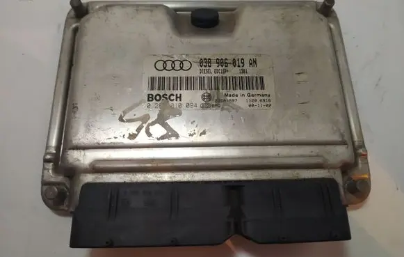 Audi A4 S4 B5 8D Engine control unit/module 038906019AN