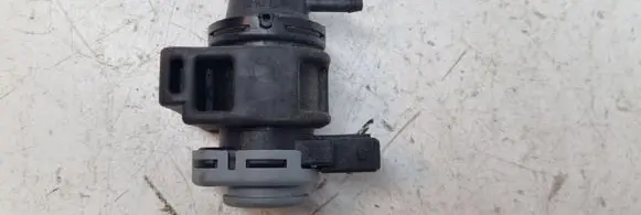 Nissan Qashqai Turbo solenoid valve 8200575400