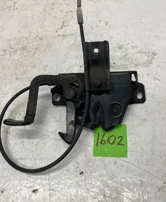 Hyundai Sonata Engine bonnet/hood lock/catch