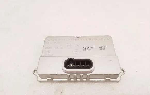 Mercedes-Benz E W211 Headlight ballast module Xenon 5DV00829000