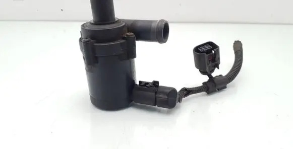 Audi A3 S3 8P Electric auxiliary coolant/water pump 1K0965561G