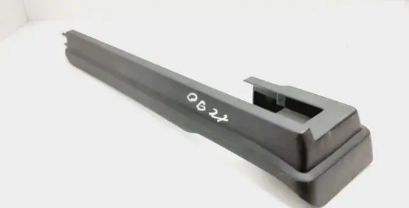 Volvo XC90 Front passenger seat rail trim 30662554
