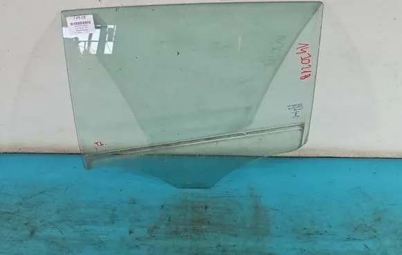 Infiniti Q30 Rear door window glass IMPRK1470218