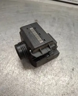 Mercedes-Benz E W211 Ignition lock 2115451008 33002207 5003215320206182