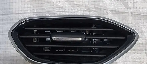 Dashboard side air vent grill/cover trim