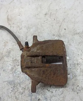 Volkswagen Golf III Front brake caliper
