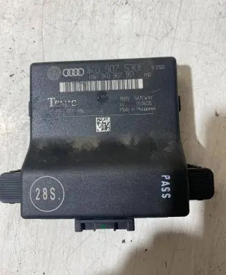 Skoda Octavia Mk2 (1Z) Gateway control module 1K0907530F 1K0907951