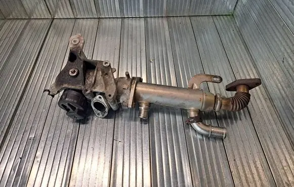 Ford Focus C-MAX EGR valve cooler 8653691 993062H H448A