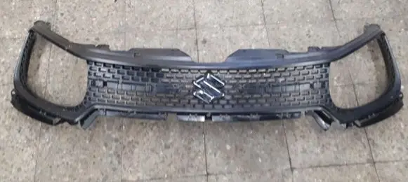 Suzuki Ignis Front bumper upper radiator grill 72111-62r0