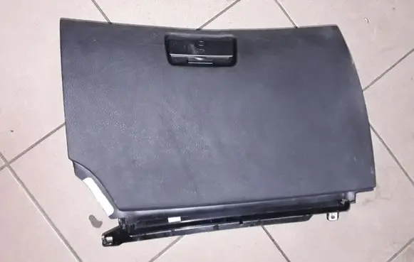 BMW X5 E53 Glove box 840865911