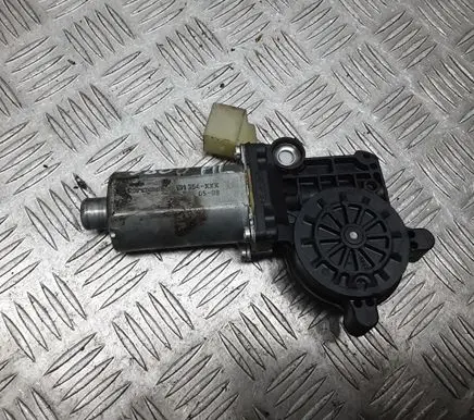Volvo S80 Front door window regulator motor 0130821761 101354XXX