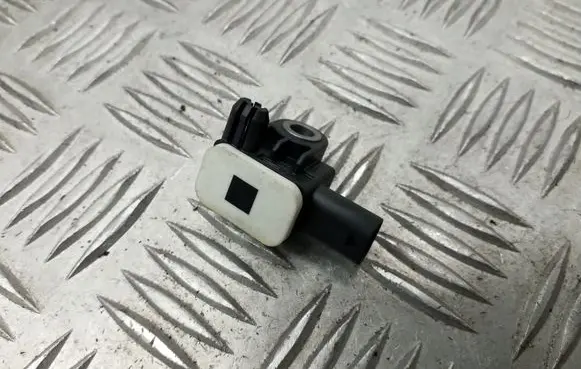 Audi A1 Airbag deployment crash/impact sensor 7E0959352