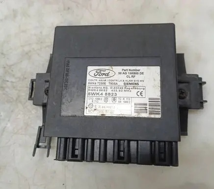 Ford Focus Comfort/convenience module 98AG15K600DE 5WK48823 5WK47230E
