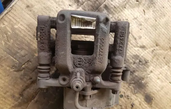 Citroen C4 Grand Picasso Rear brake caliper AE777006