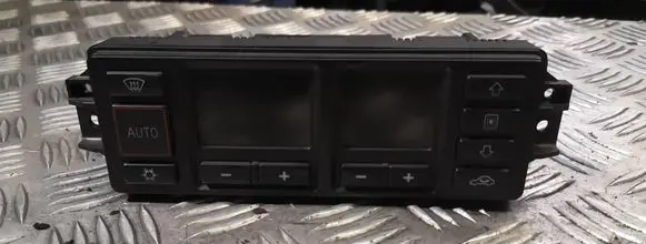Audi A3 S3 8L Climate control unit 8l0820043b