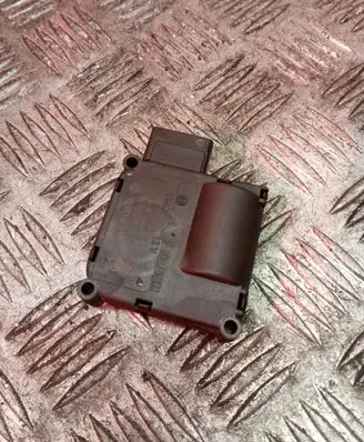 Audi A6 S6 C6 4F Air flap motor/actuator 0132801359