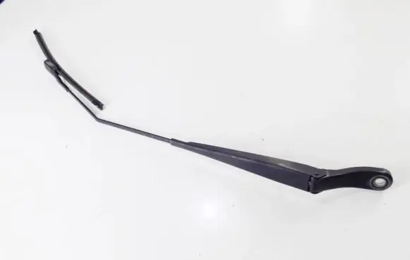 Peugeot 208 Front wiper blade arm