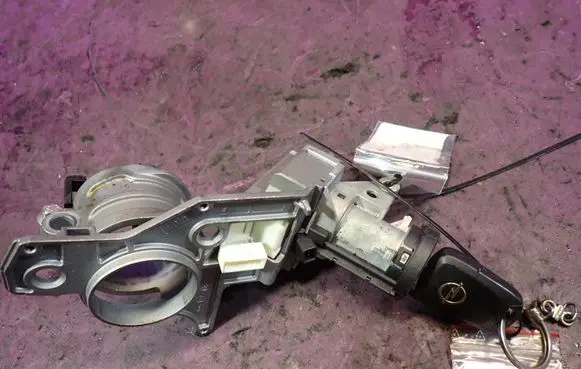 Opel Astra J Ignition lock 