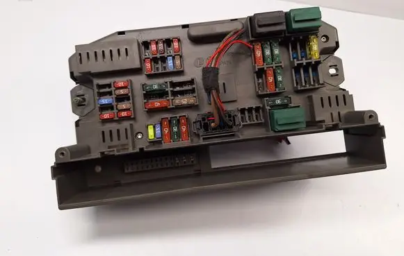 BMW X5 E70 Fuse module 9316900 61149145115