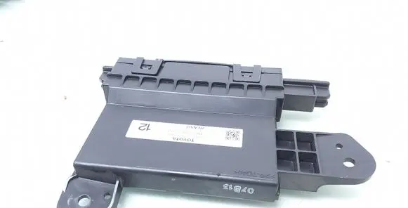 Toyota C-HR I Air conditioning/heating control unit 88650F4030 2774002243 MB2774002243