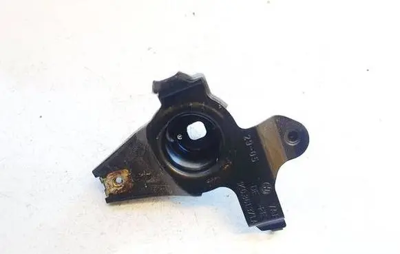 Volkswagen Jetta V Other exterior part 1K0861371A