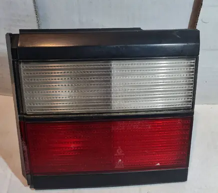 Volkswagen PASSAT B3 Tailgate rear/tail lights 333945259