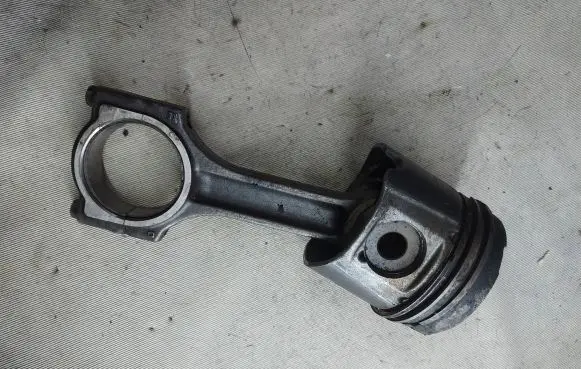 Renault Espace - Grand espace IV Piston with connecting rod