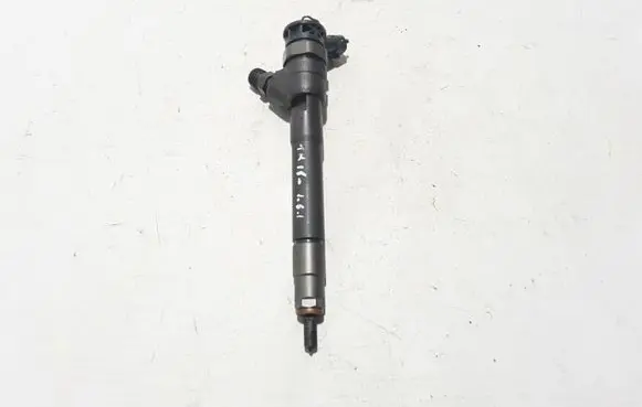 Fuel injector