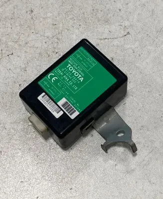 Toyota Yaris Door control unit/module 897400D010 61B240000 2400510469