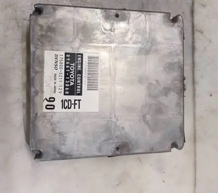 Toyota Corolla Verso E121 Engine control unit/module 8966113060 1758005211