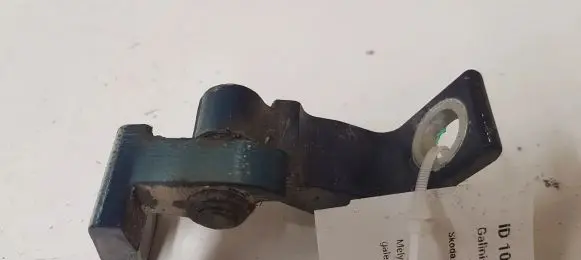 Rear door upper hinge