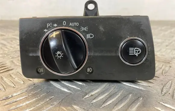 Mercedes-Benz E W211 Light switch 2115450104 7241Q04 04056000