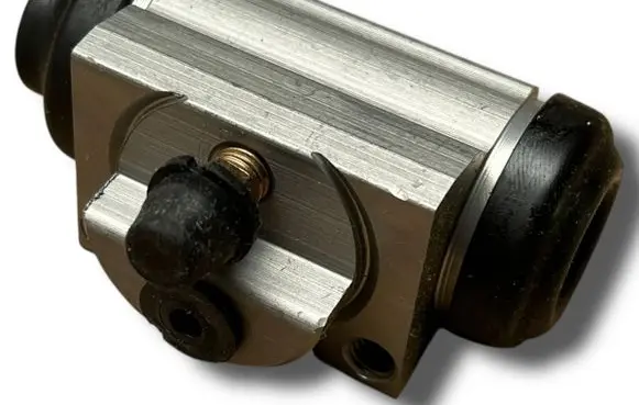 Nissan Micra Master brake cylinder 44100AX600