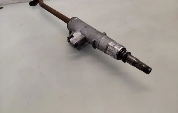 Audi 80 90 B3 Steering wheel axle 893419565D