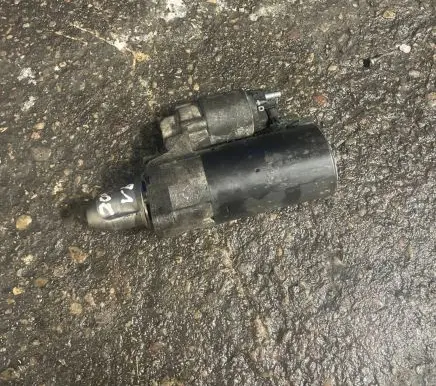 Mercedes-Benz ML W164 Starter motor A0061516101