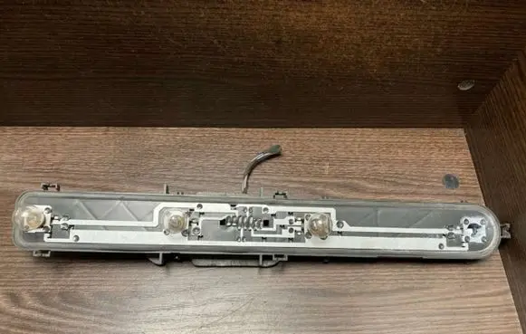 Volkswagen Crafter Tail light bulb cover holder 3915389999