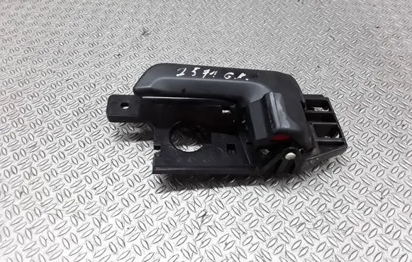 KIA Sportage Rear door interior handle 826131F000