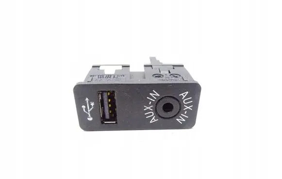 BMW 1 F20 F21 AUX in-socket connector 9229246