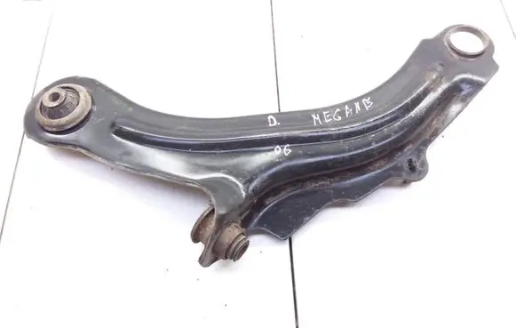 Renault Megane II Front lower control arm/wishbone 8200298455
