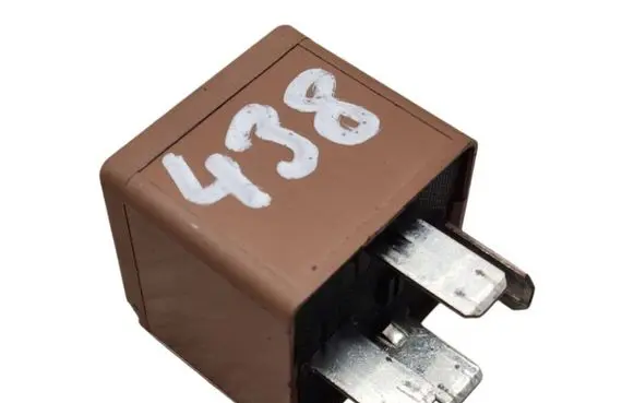 Jaguar XK8 - XKR Other relay LJA6703AA V23136B1X21