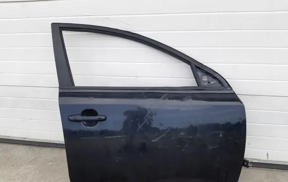 KIA Ceed Front door